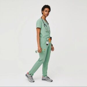 Figs Women's Jade Scrub Set | Zamora Jogger, Catarina One Pocket Scrub Top